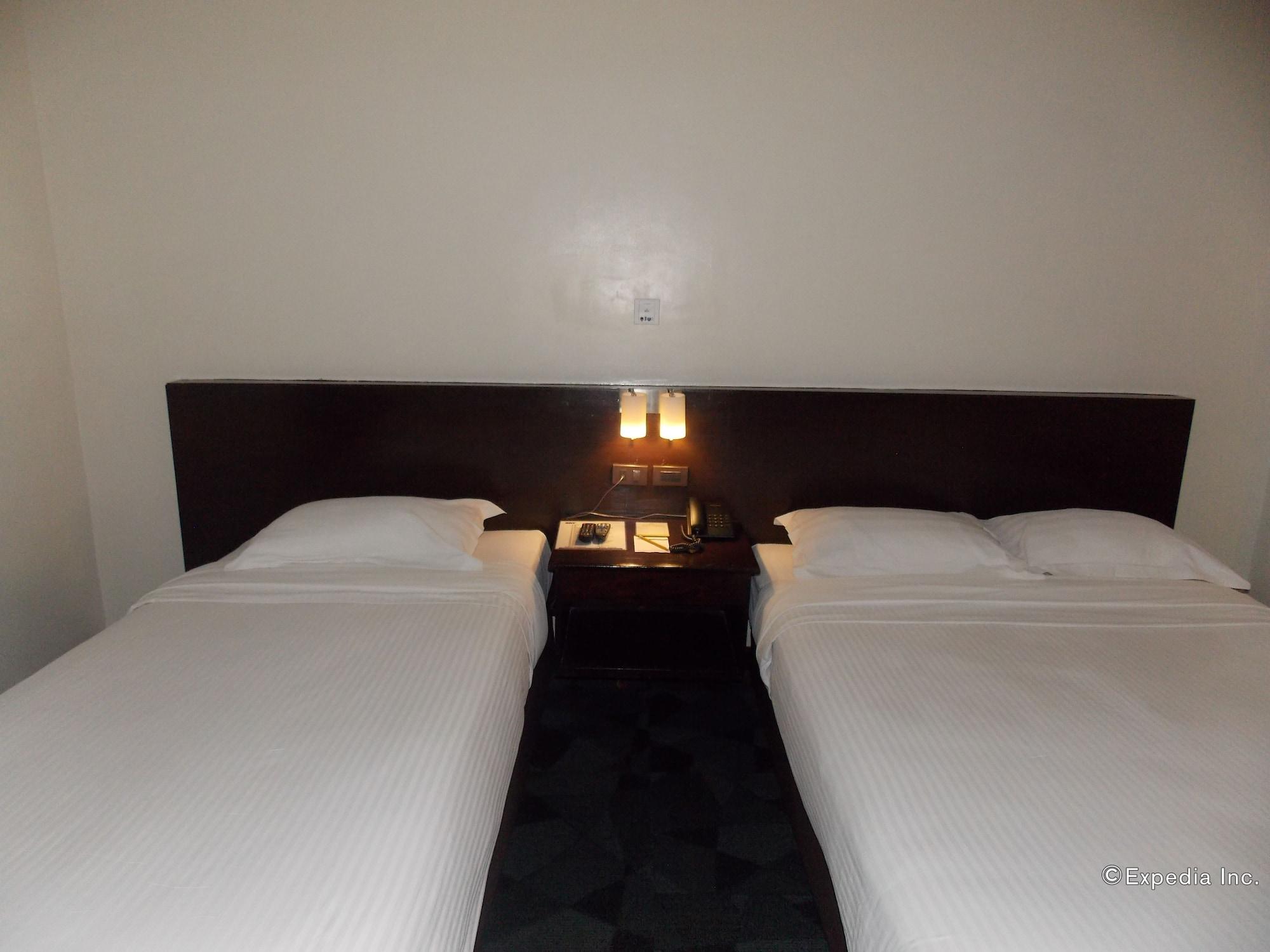 L'Fisher Hotel Bacolod Extérieur photo