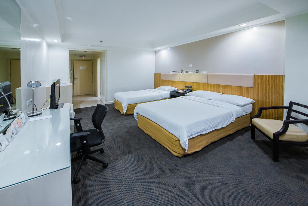 L'Fisher Hotel Bacolod Chambre photo