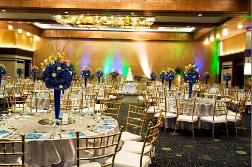 L'Fisher Hotel Bacolod Extérieur photo
