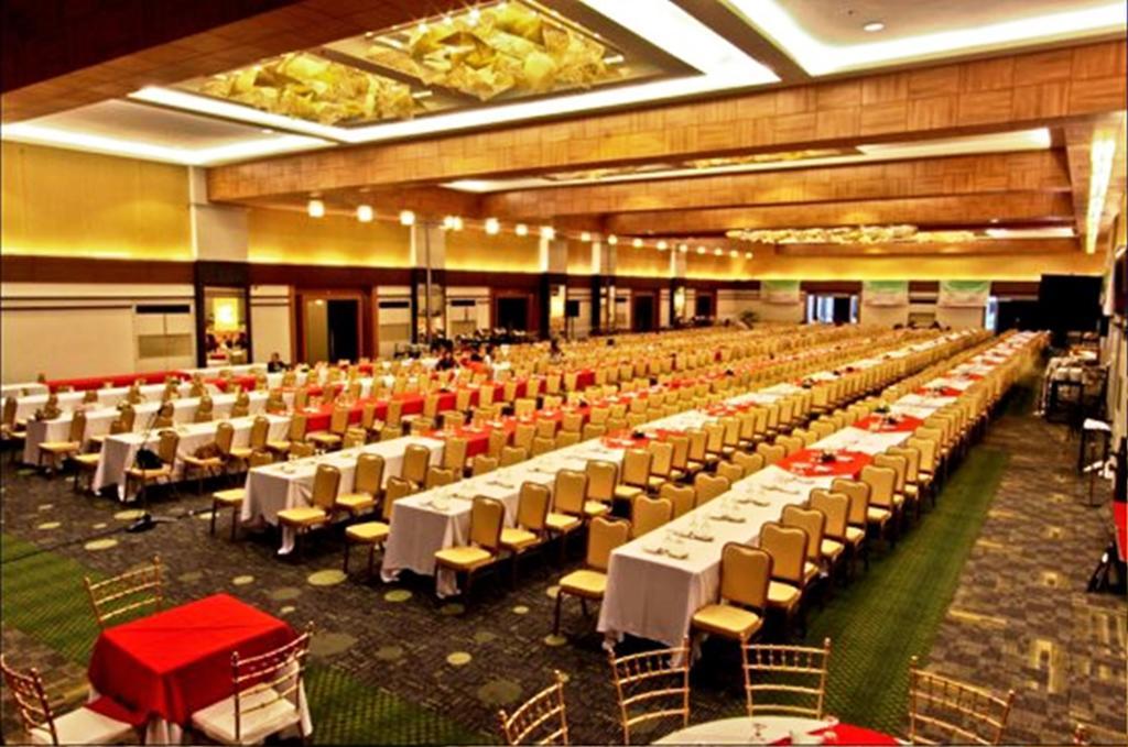 L'Fisher Hotel Bacolod Extérieur photo