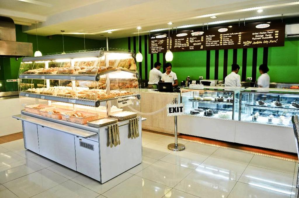 L'Fisher Hotel Bacolod Extérieur photo