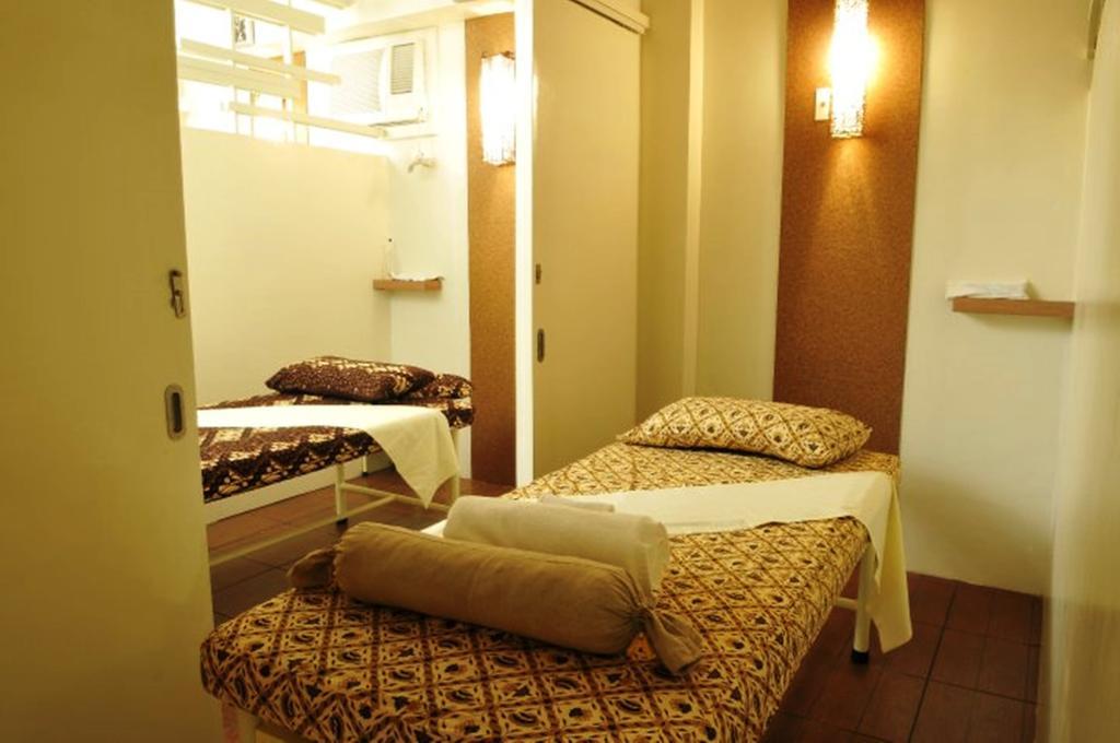 L'Fisher Hotel Bacolod Extérieur photo