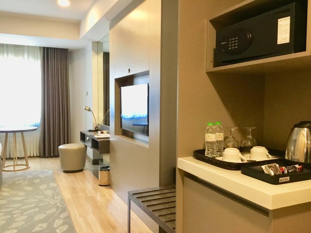 L'Fisher Hotel Bacolod Extérieur photo