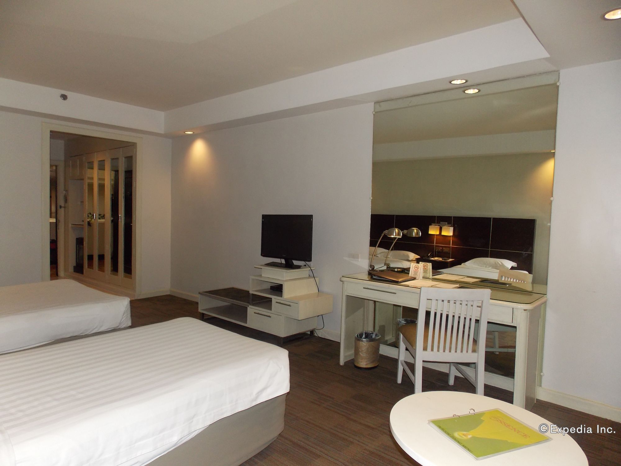 L'Fisher Hotel Bacolod Extérieur photo