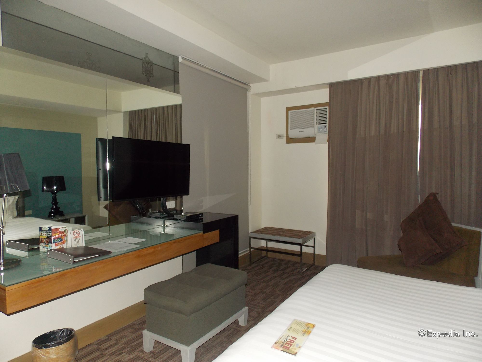 L'Fisher Hotel Bacolod Extérieur photo
