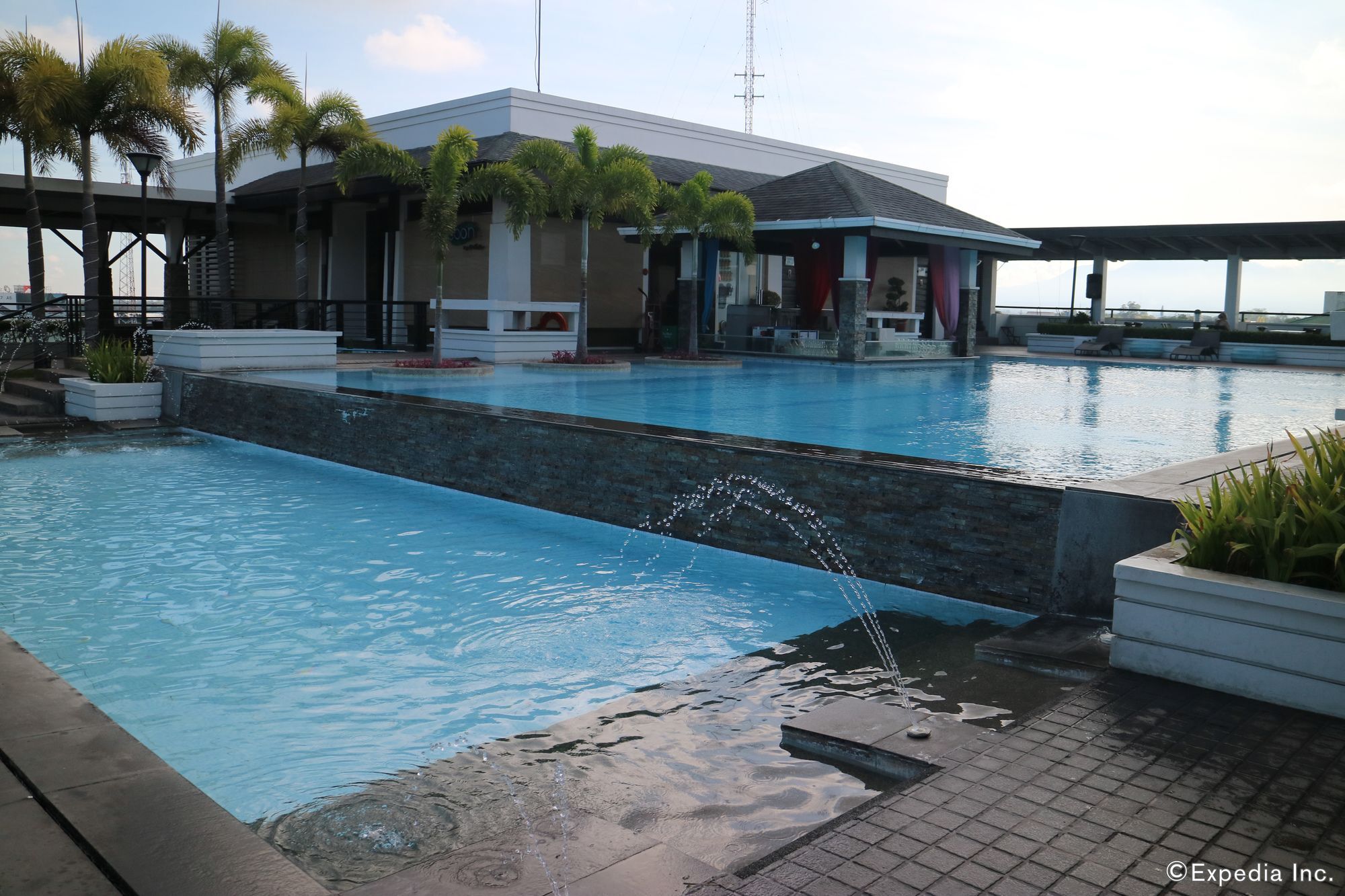 L'Fisher Hotel Bacolod Extérieur photo